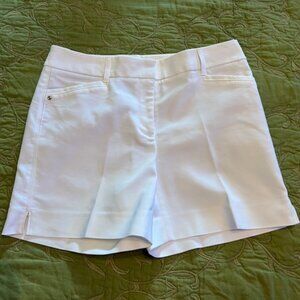 White House Black Market 5” Shorts ~ White Size 2
